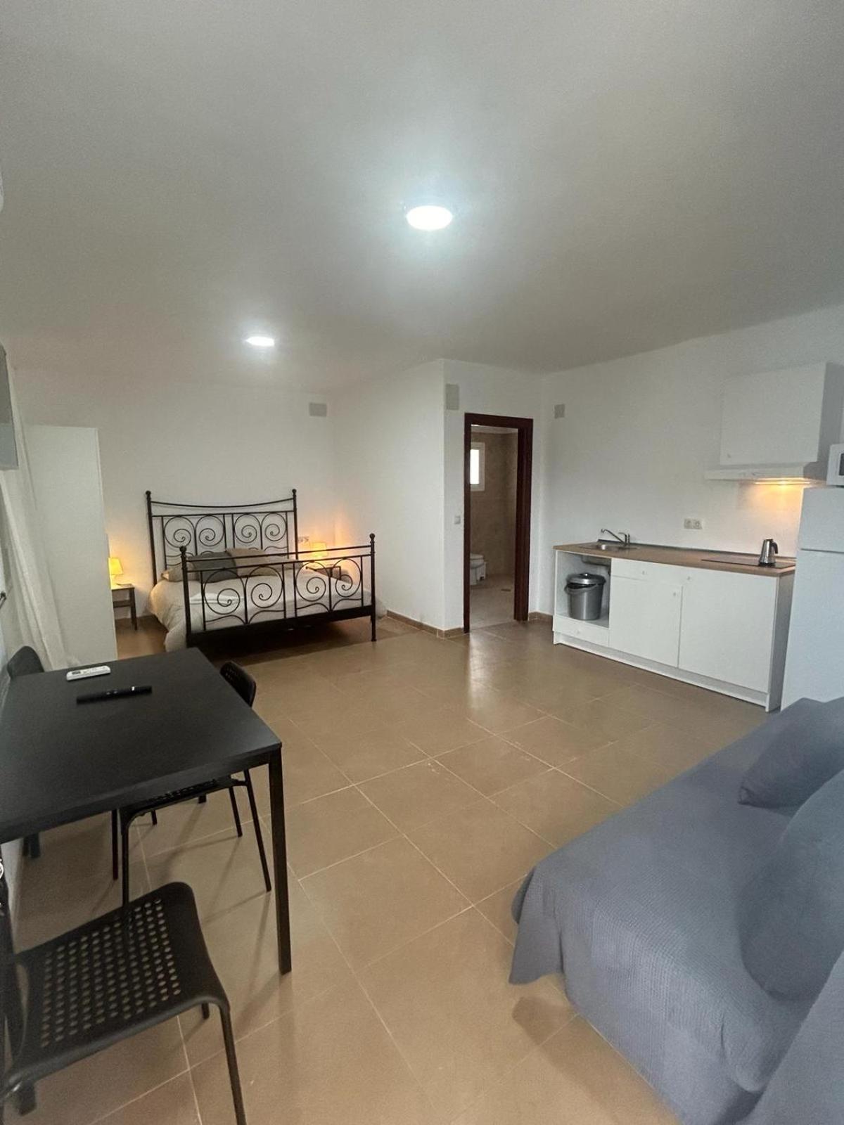 Guest house Playa Del Palo